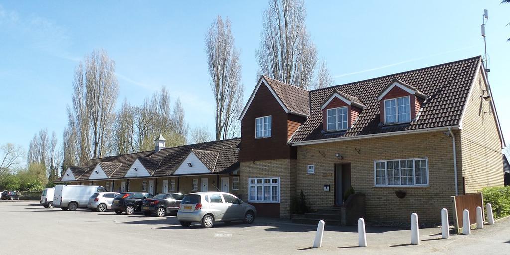 Roydon Marina Village Hotel Zimmer foto